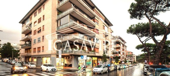 1 bedroom Apartment in Rome, Italy No. 302532 8