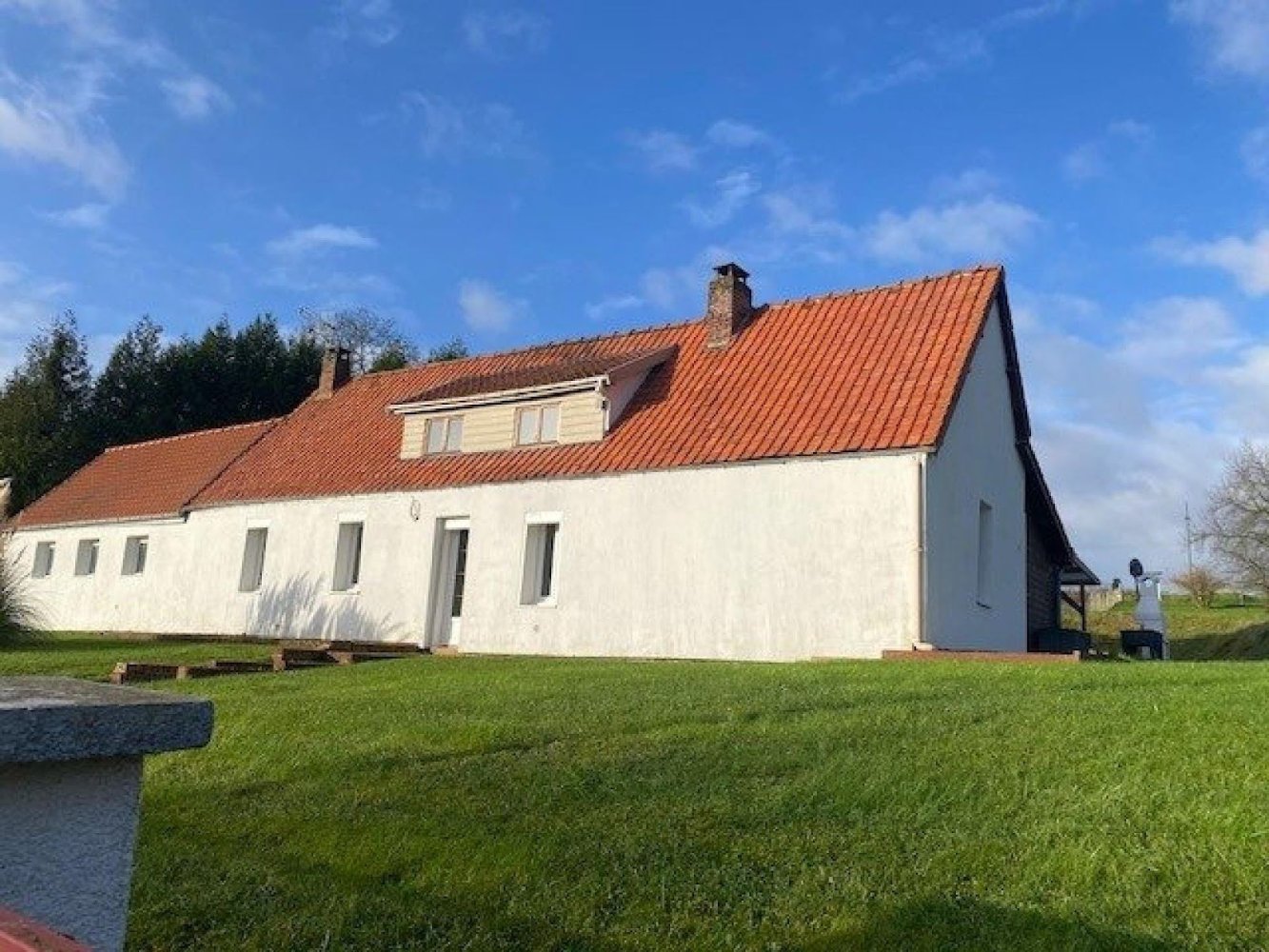 Casa de 3 dormitorios en Noyales, France No. 46243