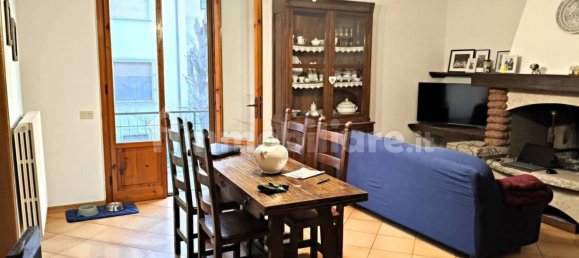 3 Schlafzimmer Haus in Signa, Italy, Nr. 361814 2
