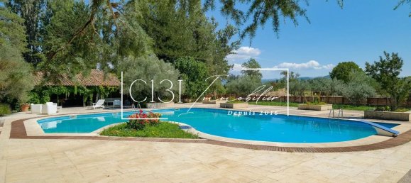 7 bedrooms House in Pertuis, France No. 279616 16