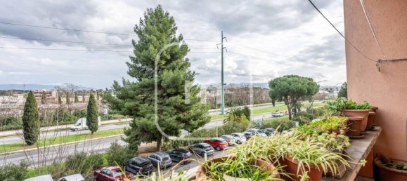 3 rooms Apartment in Rome, Italy No. 33713 10