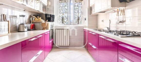 3 rooms Apartment in Rome, Italy No. 33713 17