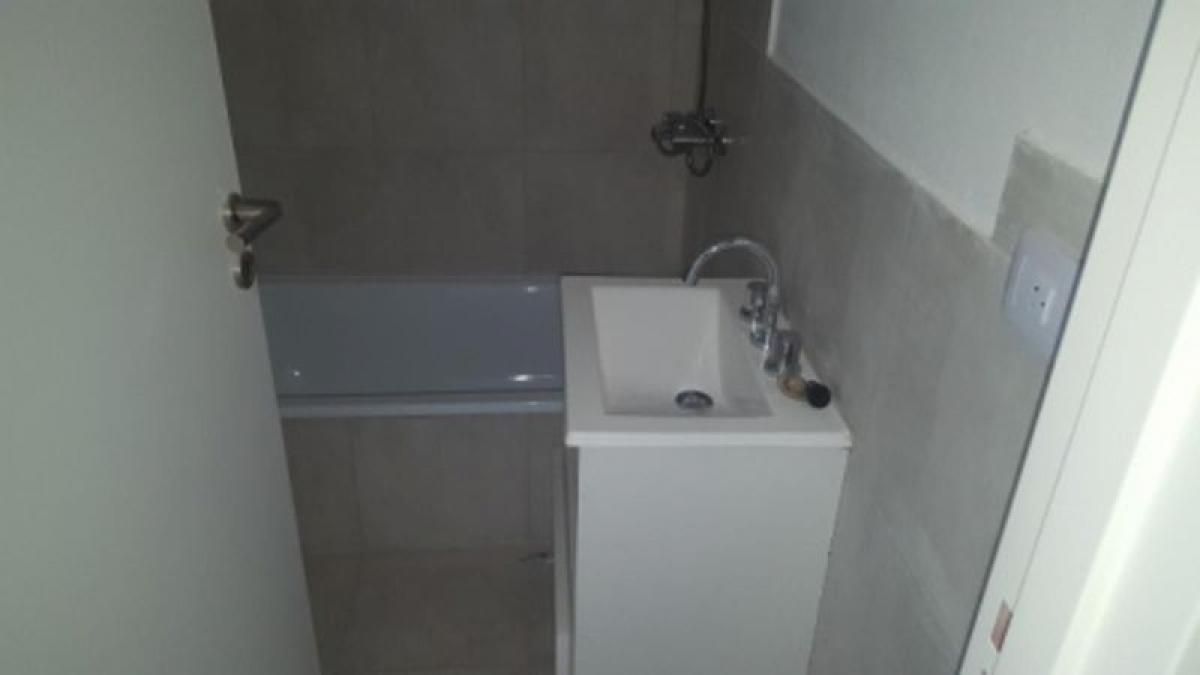 Studio in Almirante Brown, Argentina No. 93336