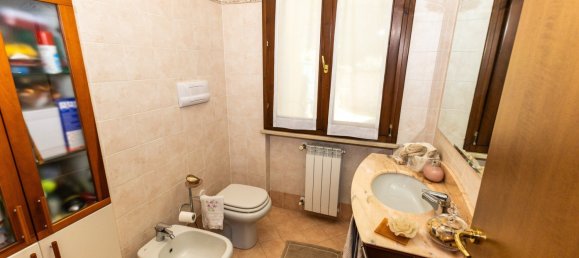 Villa de 3 dormitorios en Castiglione delle Stiviere, Italy No. 331927 21