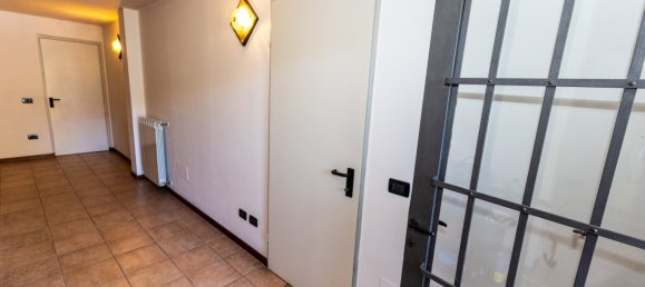 Villa de 3 dormitorios en Castiglione delle Stiviere, Italy No. 331927 29