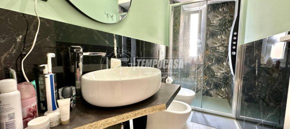 2 bedrooms Apartment in Genoa, Italy No. 337216 18