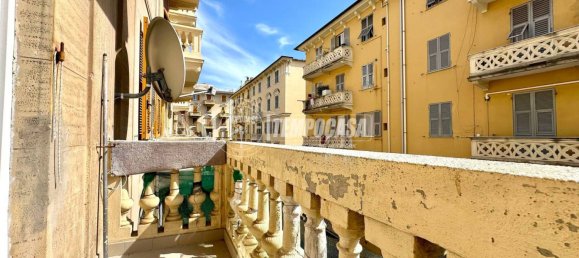 2 bedrooms Apartment in Genoa, Italy No. 337216 16