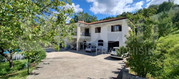 4 bedrooms Villa in Sora, Italy No. 289281 2