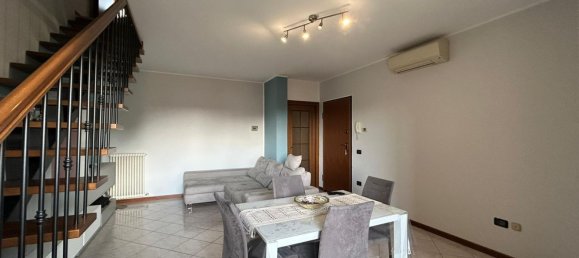 3 rooms Duplex in Reggio Emilia, Italy No. 292523 3