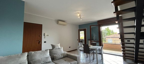 3 rooms Duplex in Reggio Emilia, Italy No. 292523 2