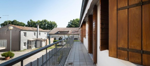 3 rooms House in Pontelongo, Italy No. 237339 18