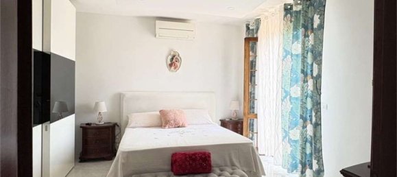 8 rooms Villa in Paese, Italy No. 300810 16