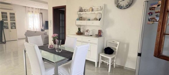 8 rooms Villa in Paese, Italy No. 300810 7