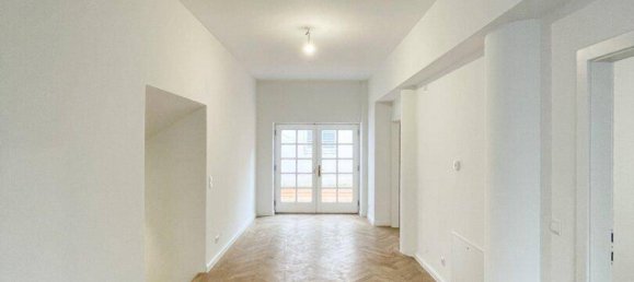 3 rooms Apartment in Dobling, Austria No. 42785 2