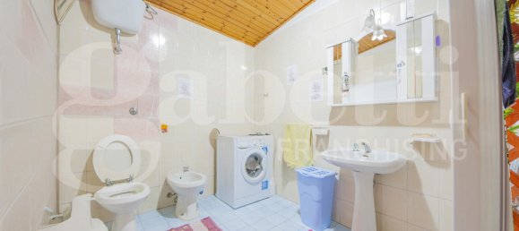 3 bedrooms House in Selargius, Italy No. 364152 11