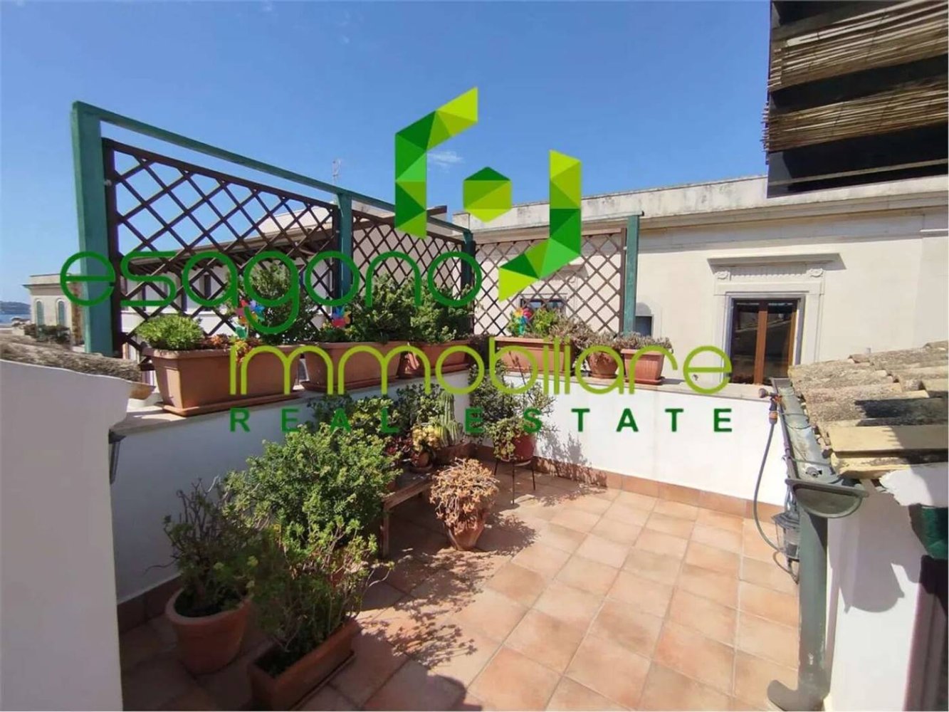 5 bedrooms Apartment in Syracuse, Italy No. 353455