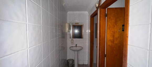 150 m² propiedad comercial en venta en Torrevieja, Alicante, Comunidad Valenciana, Spain № 369835 19