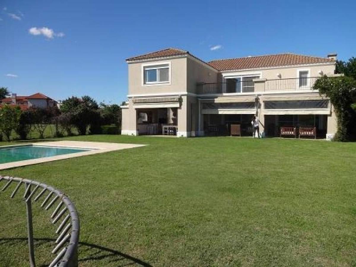 Casa T5 em Pilar, Argentina N.º 7795