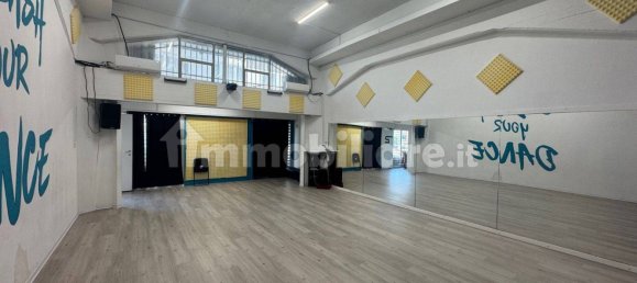 Propiedad comercial de 2 habitaciónes en Terni, Italy No. 262035 11