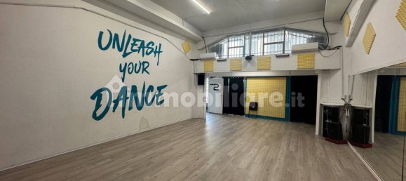 Propiedad comercial de 2 habitaciónes en Terni, Italy No. 262035 13