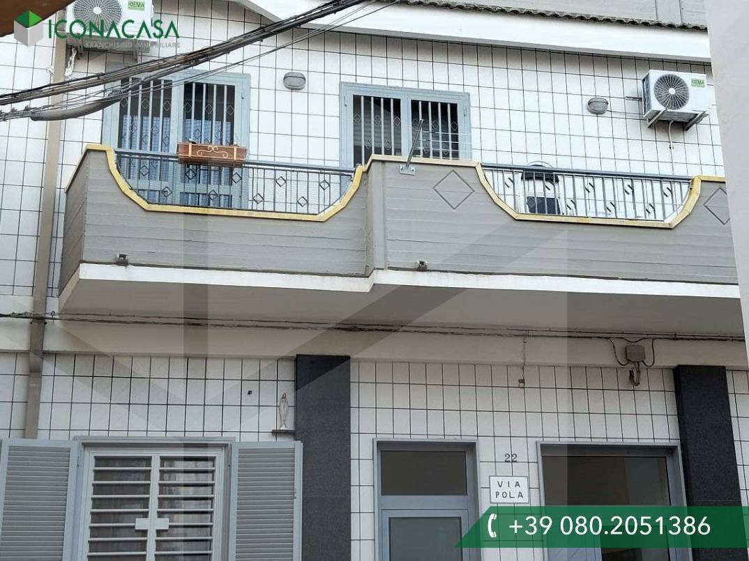 2 bedrooms Apartment in Bari, Italy No. 33855