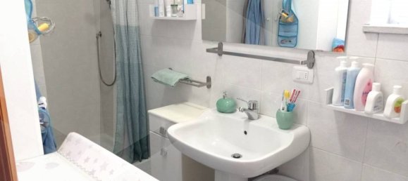 2 bedrooms Apartment in Bari, Italy No. 33855 20