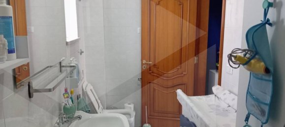 2 bedrooms Apartment in Bari, Italy No. 33855 33