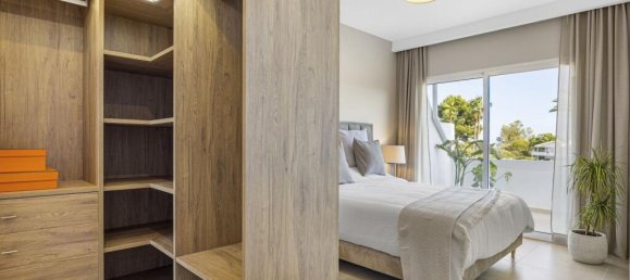 3 bedrooms Penthouse in Marbella, Spain No. 217832 13