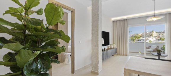 3 bedrooms Penthouse in Marbella, Spain No. 217832 9