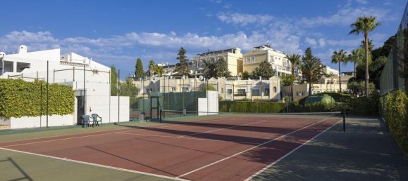 3 bedrooms Penthouse in Marbella, Spain No. 217832 27