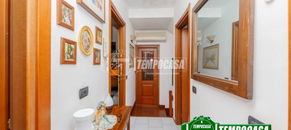 4 bedrooms Villa in Bubbiano, Italy No. 295870 16