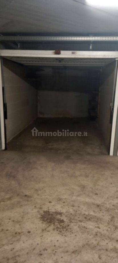 13m² Garage in Rome, Italy No. 299628