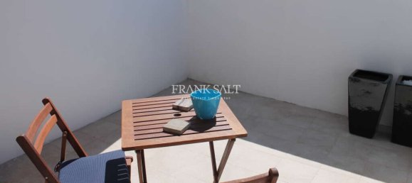 1 bedroom Penthouse in Msida, Malta No. 8883 2