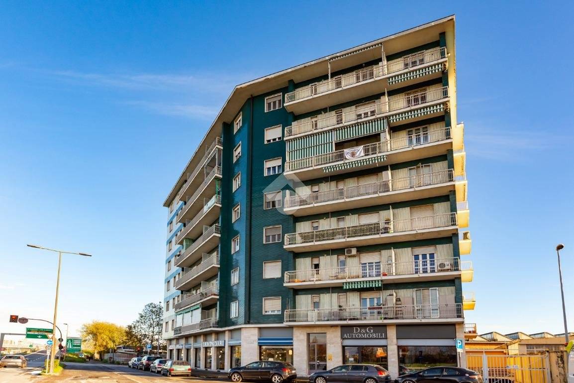 2 bedrooms Apartment in Beinasco, Italy No. 388844