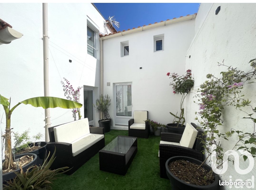 3 bedrooms House in Loire-Atlantique, France No. 99600