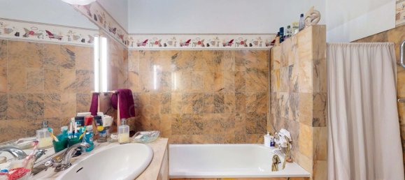 4 bedrooms Apartment in Lisbon, Portugal No. 97156 17