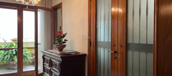 10غرفة بانتهاوس في Prato, Italy رقم 109930 18