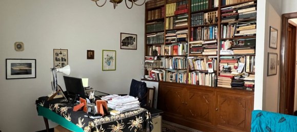 10غرفة بانتهاوس في Prato, Italy رقم 109930 4