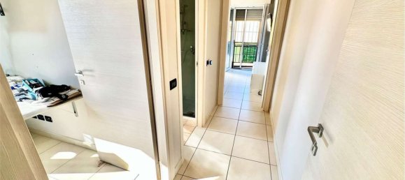 4-Zimmer Wohnung in Imola, Italy, Nr. 10933 2