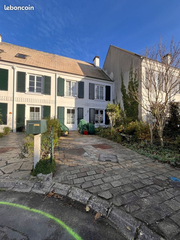 3 Schlafzimmer Haus in Vert-Saint-Denis, France, Nr. 168614