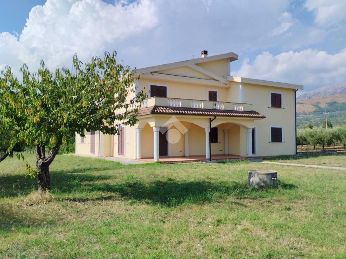 6 rooms Villa in San Vittore del Lazio, Italy No. 220855