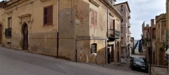 5 rooms Building in Naro, Italy No. 84966 10