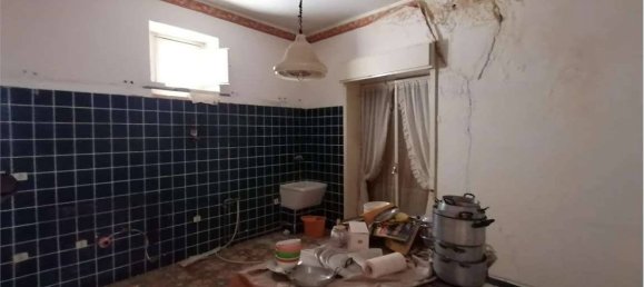 5 rooms Building in Naro, Italy No. 84966 4