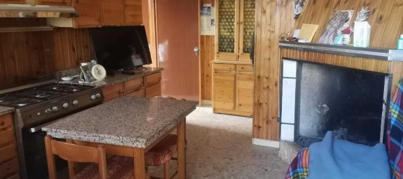 12-Zimmer Haus in Montebello di Bertona, Italy, Nr. 126027 11
