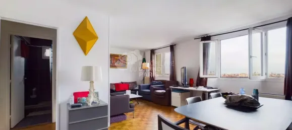 2 chambres Appartement à Vitry-sur-Seine, France No. 177821 2