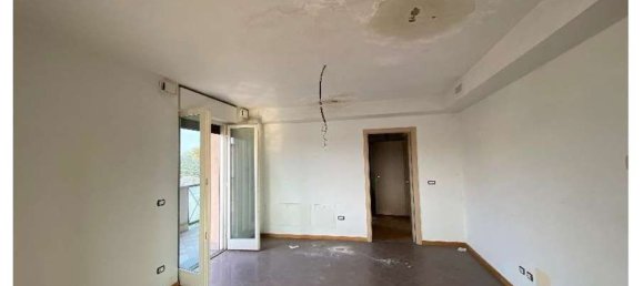 3غرفة شقة في Abbiategrasso, Italy رقم 7854 7