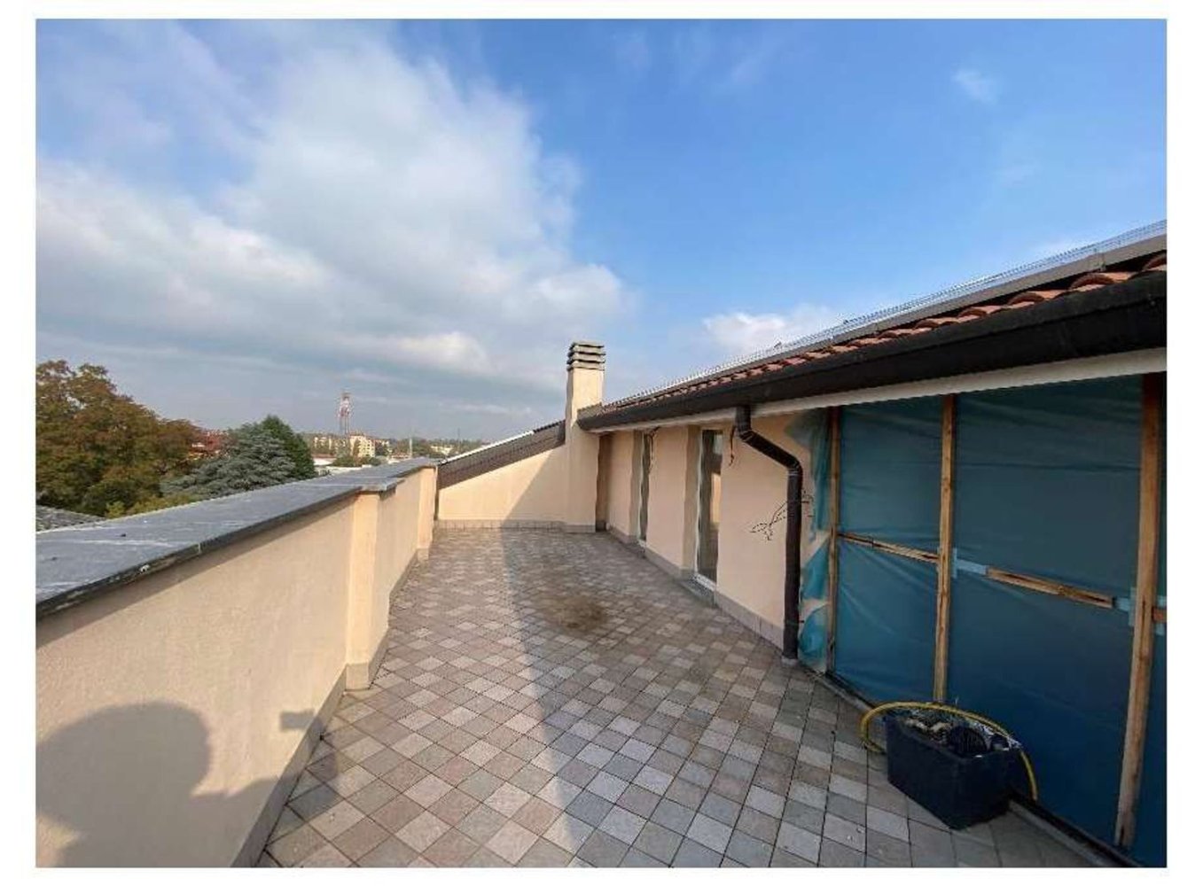 3غرفة شقة في Abbiategrasso, Italy رقم 7854