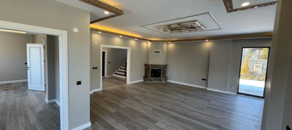 Villa 4+1 in Trabzon, Turkey No. 40570 26