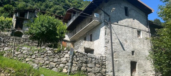 Casa de 4 dormitorios en Morbegno, Italy No. 359592 2