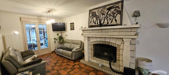 Casa de 4 dormitorios en Royon, France No. 51585 11